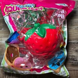 Amazing Squishee Toy Fidget Squish 7”  Strawberry New sensory Needoh